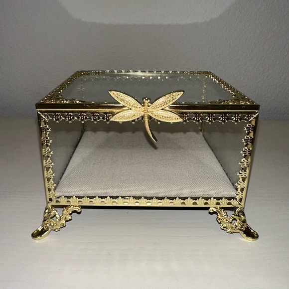 Rachel Ashwell Other - NWT Rachel Ashwell Jewelry Box with Dragonfly